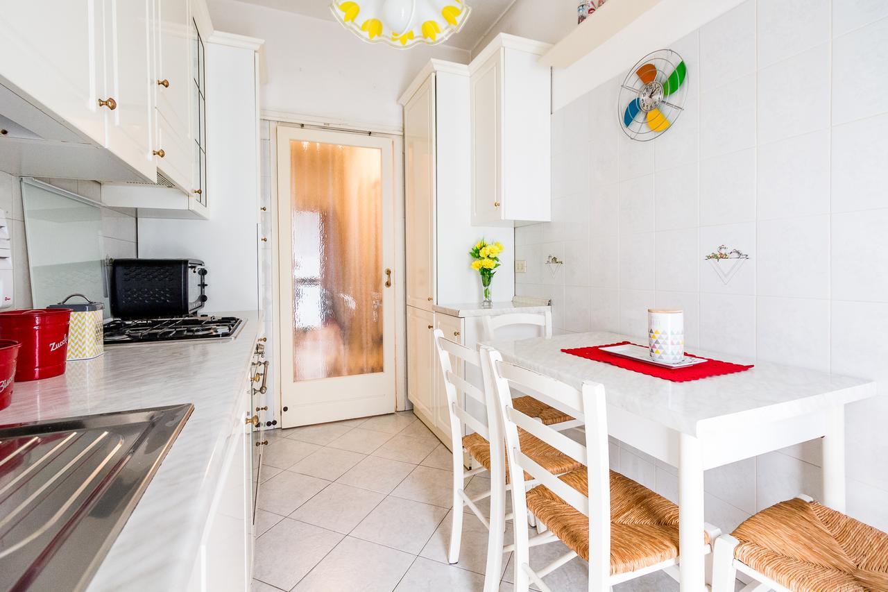 Alessia'S Flat- Darsena Porta Genova M2 Lägenhet Milano Exteriör bild